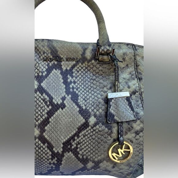 Michael Kors Snakeskin Handbag Shoulder Bag. - Picture 5 of 12